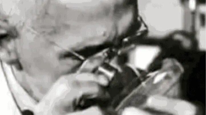 Alexander Fleming 01 https://www.creatrib3.com